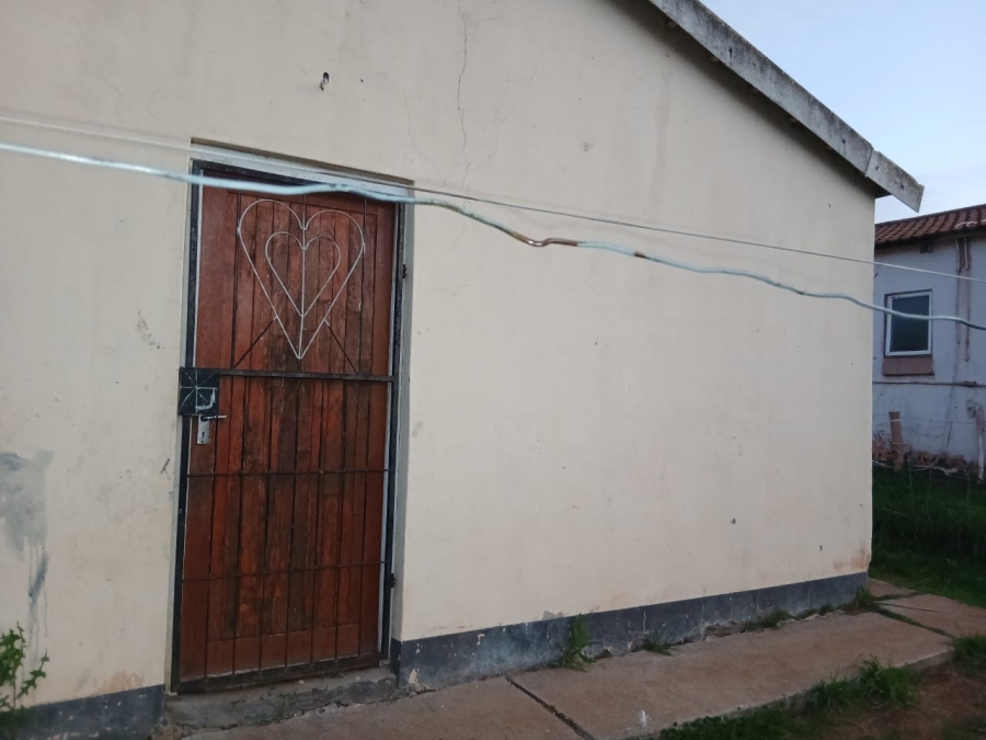 2 Bedroom Property for Sale in Booysens Park Eastern Cape